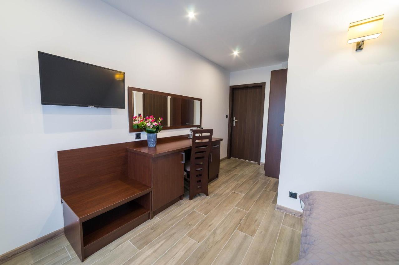 Willa Kormoran - Pokoje I Apartamenty Mikołajki Buitenkant foto